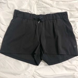LULULEMON On The Fly Shorts